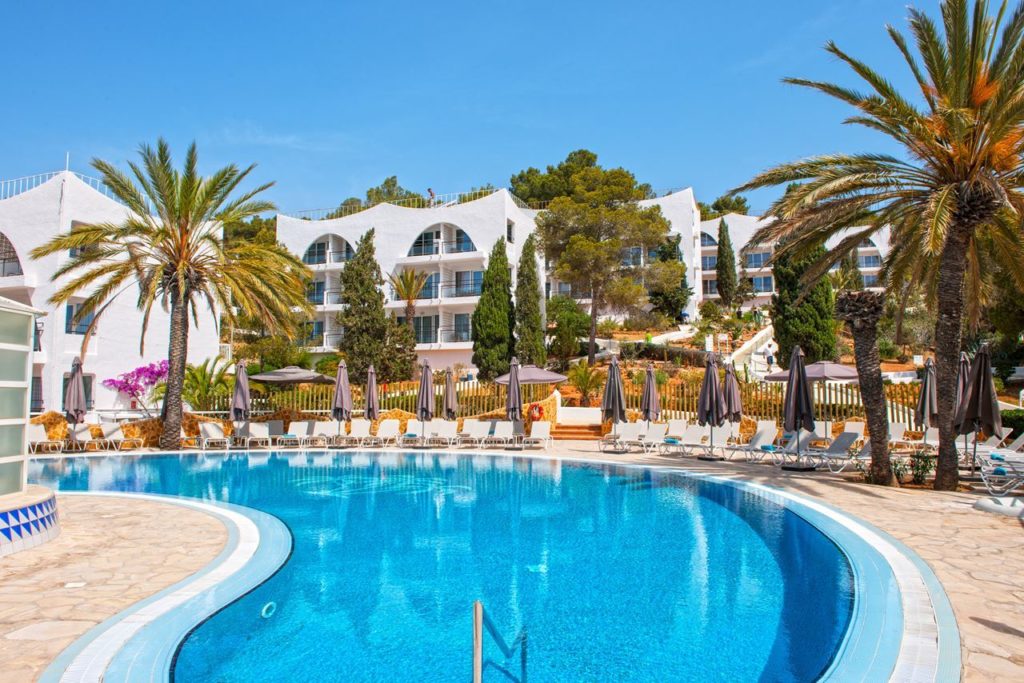 foto luxe zonvakantie naar Ibiza