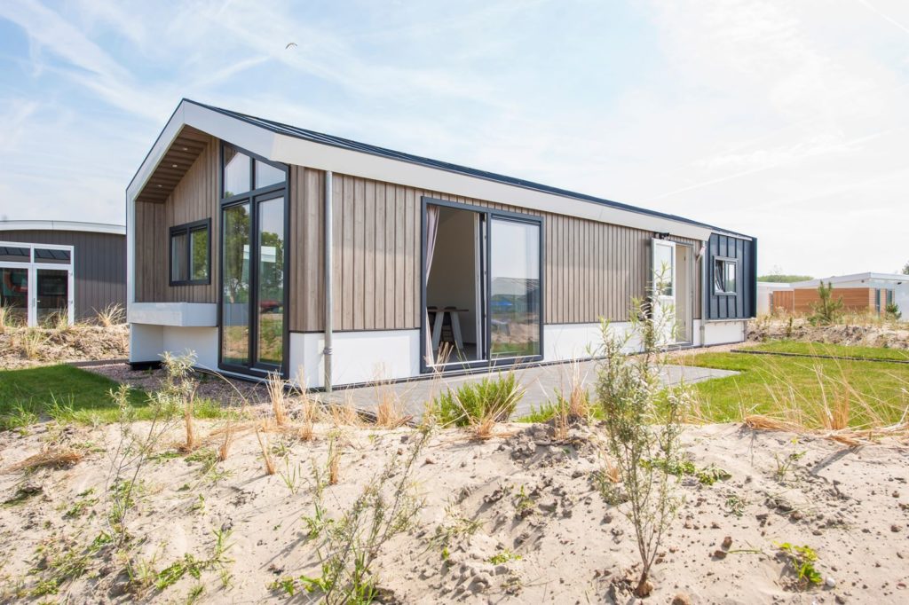 Woonchalet Aan Het Water @ Veluwemeer! || Contactloos Verblijf | TicketSpy